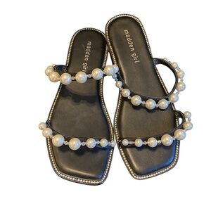 Madden Girl Black Peachy-P Pearl Slide Sandals Size 7